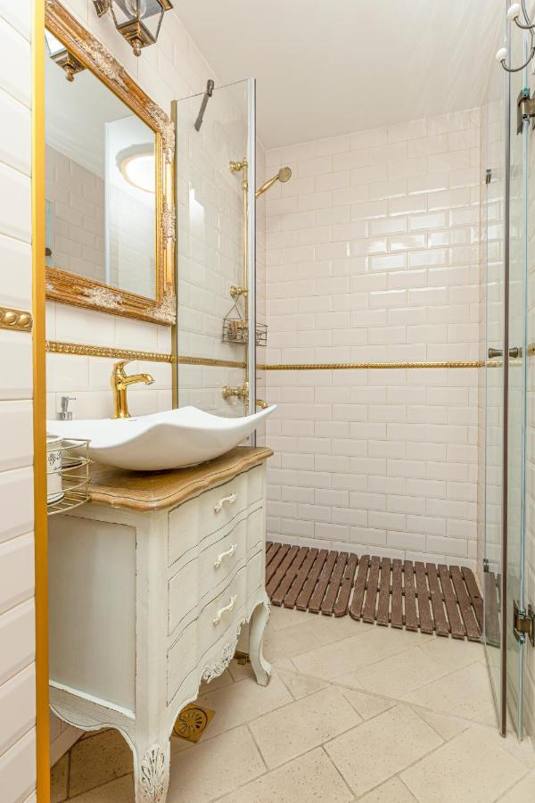Appartamento Stylish 1Bd Flat With A Terrace Near The Centre Of Plovdiv By Flat Mаnager Esterno foto